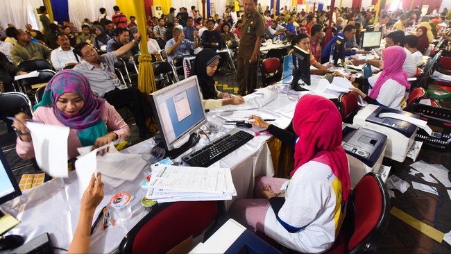 Menyambut tahun baru dan target penerimaan pajak yang baru di tahun 2018 yaitu sebesar Rp 1.618 triliun, meningkat 9,9 persen dibandingkan target APBN-P 2017.