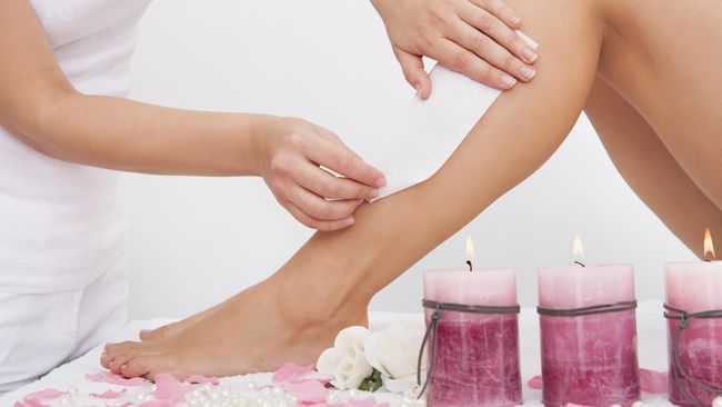 Alasan Anda Tidak Boleh Mencabut Bulu-bulu di Tubuh Pengangkatan rambut berulang-ulang di daerah tersebut, apapun metodenya, kadang dapat menyebabkan infeksi ringan yang disebut folikulitis.