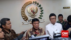 Menteri Tedjo: Perlu Revisi UU Terorisme Atasi ISIS