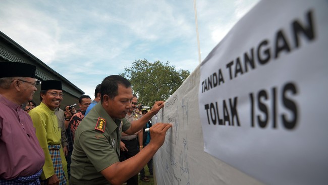 Dari ratusan warga yang sudah bergabung dengan ISIS tersebut, di antaranya ada yang menyesal dan meminta pulang ke Indonesia.