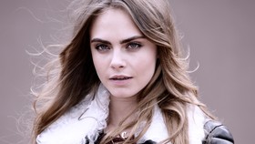 Cara Delevingne Lupakan Dunia Modeling Sementara
