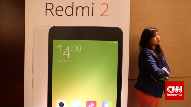 Dengan harga Rp 1,6 juta, ponsel pintar terbaru dari Xiaomi yakni Redmi 2 langsung diserbu oleh konsumen di Indonesia.