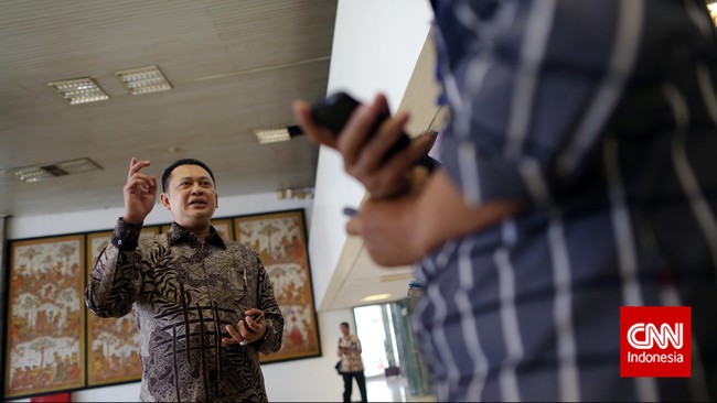 Kubu Ical mendapat angin segar dari PTUN. Mereka pun tak lagi takut dengan gertak sambal Agung Laksono yang kepengurusannya ditangguhkan PTUN.