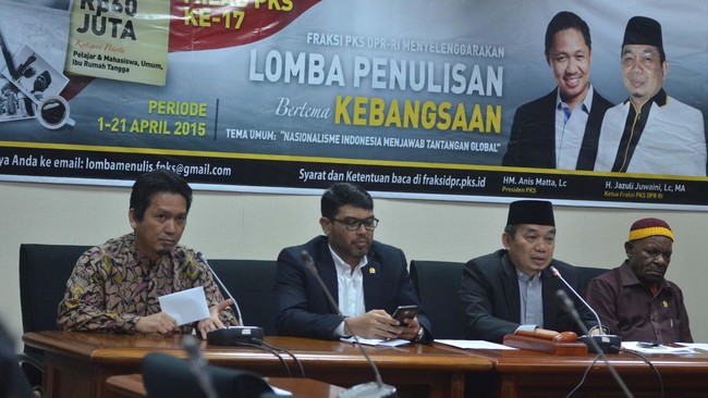 Ketua Fraksi PKS Jazuli Juwaini mengimbau kepada seluruh pimpinan fraksi di parlemen agar segera mengetes seluruh anggota dan staf fraksinya.