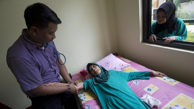Minimnya anggaran LPSK disebabkan kebijakan pemangkasan anggaran dari pemerintah. Padahal, permintaan untuk mendapatkan bantuan oleh korban terus naik.