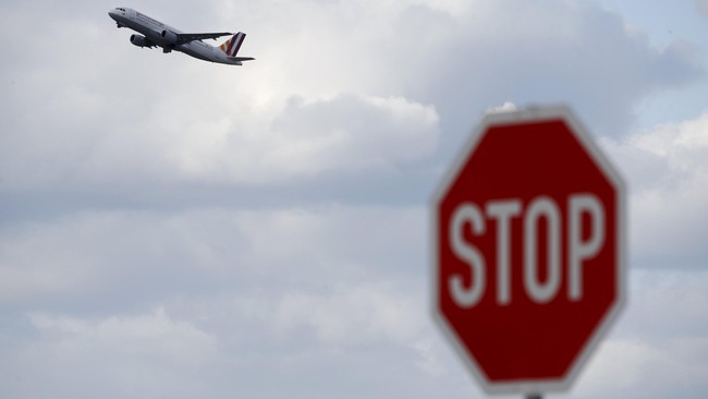 Jerman mengusulkan pengembangan teknologi yang memungkinkan pesawat dikendalikan dari darat untuk menghindari kecelakaan seperti Germanwings bulan lalu.