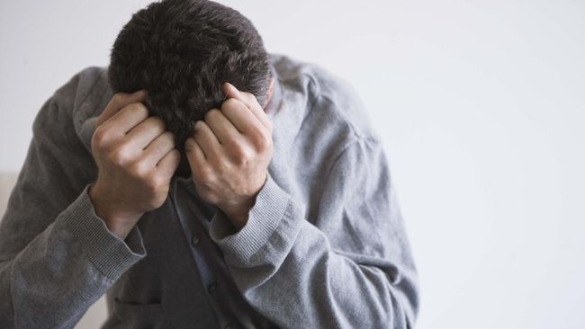 'Thunderclap Headache', Sakit Kepala Pencetus Stroke Seperti namanya, thunderclap headache merupakan sakit kepala yang rasanya seperti di sambar petir dan datangnya sangat tiba-tiba.