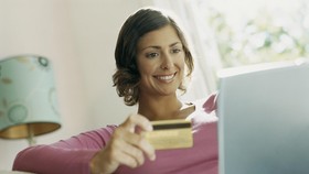 Cerita Unik Dari Para Penggila Belanja Online