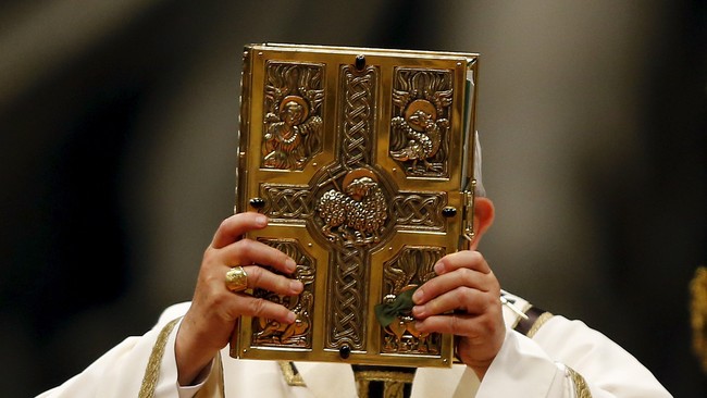 Uskup Agung Washington DC, Amerika Serikat, Kardinal Donald Wuerl, mengundurkan diri terkait skandal pelecehan seksual