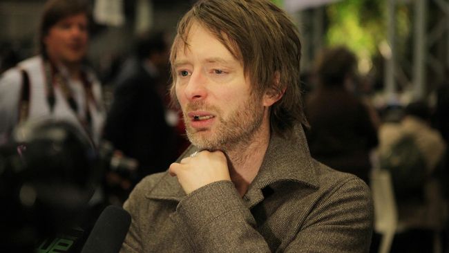 Thom Yorke telah berencana untuk membentuk perusahaan bernama Dawn Chorus LLP, sejak 2009.