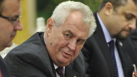 Presiden Ceko Tutup Pintu Istana Praha bagi Dubes AS
