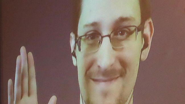 Edward Snowden akan sepanggung dengan Daniel Radcliffe dalam pementasan Privacy di New York City, Sabtu mendatang.