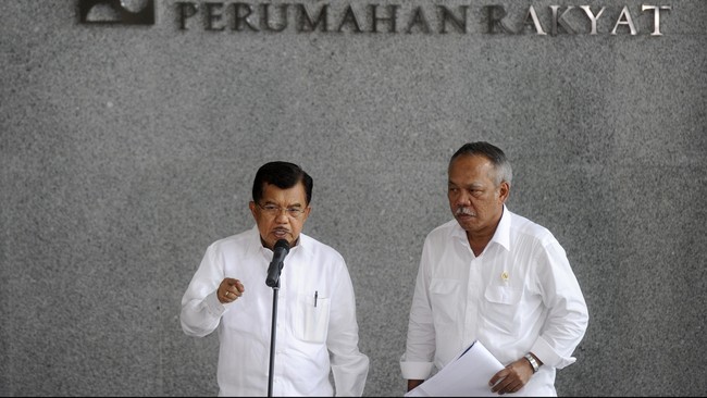 Kebutuhan Kementerian PUPR untuk melaksanakan proyek sebesar Rp148,3 triliun, sedangkan anggaran dalam RAPBN 2018 cuma Rp106 triliun.