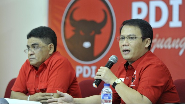 Politikus PDIP Masinton Pasaribu mengatakan, Ahamad Basarah dan Pramono Anung disiapkan untuk menggantikan Rin Soemarno dan Andi Widjajanto.