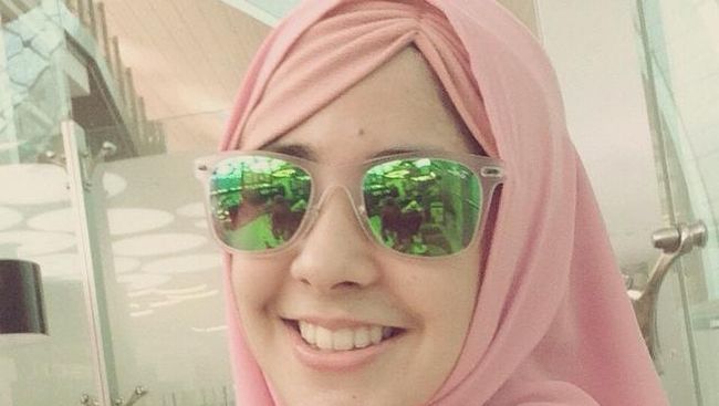 Risty Tagor menikah dengan suami terdahulunya, Rifky Balweel saat sudah berbadan dua. Ia kini tak ingin mengulangi kesalahan yang sama.