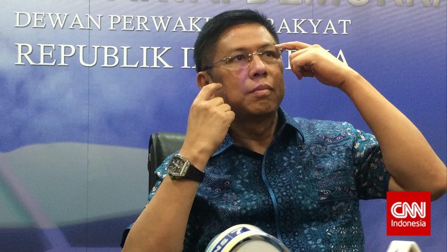 Mulyadi dan Mustofa Assegaf terlibat baku hantam di sela rapat kerja Komisi VII DPR dengan Kementerian ESDM.