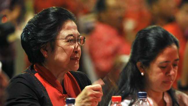 Orang-orang Megawati akan membantu memuluskan jalan Puan dan Prananda meneruskan kepemimpinan ibundanya di PDIP. "Itu sinyal jelas dari Ibu Mega," ujar Pram.