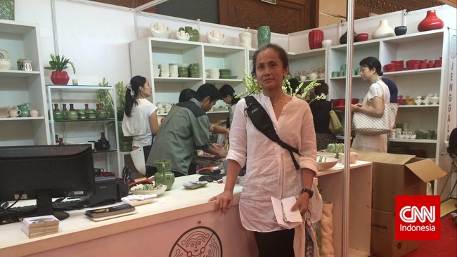 Jenggala, pengrajin keramik legendaris asal Bali, rencananya akan membuat varian produk yang harganya lebih terjangkau.