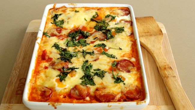 Paduan antara sayur, saus keju, dan pasta bisa membuat olahan sayur lebih disukai banyak kalangan, terutama anak-anak.