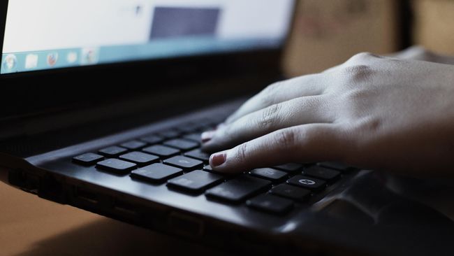 E-meterai merupakan salah satu syarat kelengkapan dokumen pendaftaran seleksi CASN. Simak link beli e-meterai untuk CPNS dan PPPK 2023.
