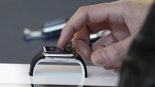 Siklus Apple Watch memang masih cukup panjang. Namun demikian, perangkat wearable ini sudah mempunyai gosip yang berhembus mengenai kehadiran Apple Watch 2.