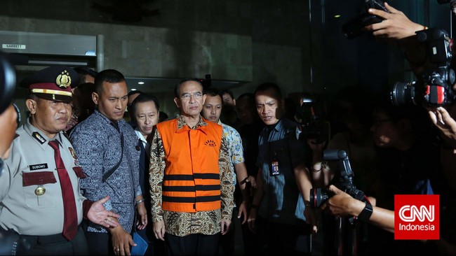 Dalam waktu dekat KPK akan melimpahkan berkas perkara bekas Menteri Agama Suryadharma Ali ke Pengadilan Tipikor dan meningkatkan statusnya jadi terdakwa.
