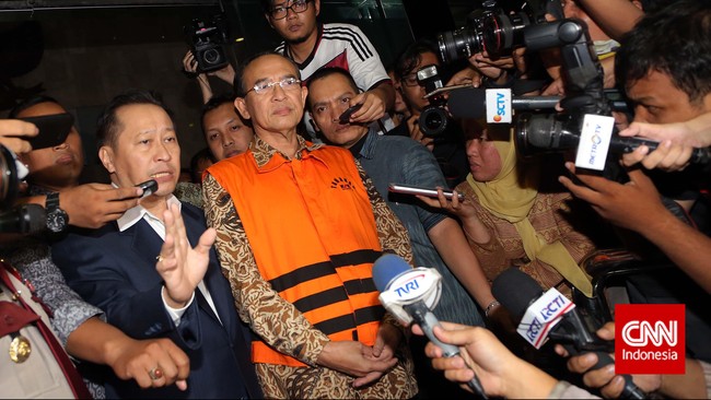 Bekas Menteri Agama Suryadharma Ali diduga baru, melakukan korupsi penggunaan Dana Operasional Menteri (DOM) pada Kementerian Agama tahun 2011-2014.