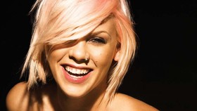 Pink Bakal Dapat Penghargaan Khusus di BRIT Awards 2019