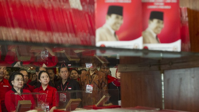 Pendiri PKS Yusuf Supendi menjadi caleg dari PDIP untuk daerah pemilihan Jawa Barat V. Dia bergabung PDIP karena setuju dengan ideologi nasionalisme religius.