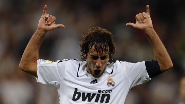 Cristiano Ronaldo menyamai rekor gol Raul Gonzalez. Namun siapa yang lebih hebat diantara keduanya?