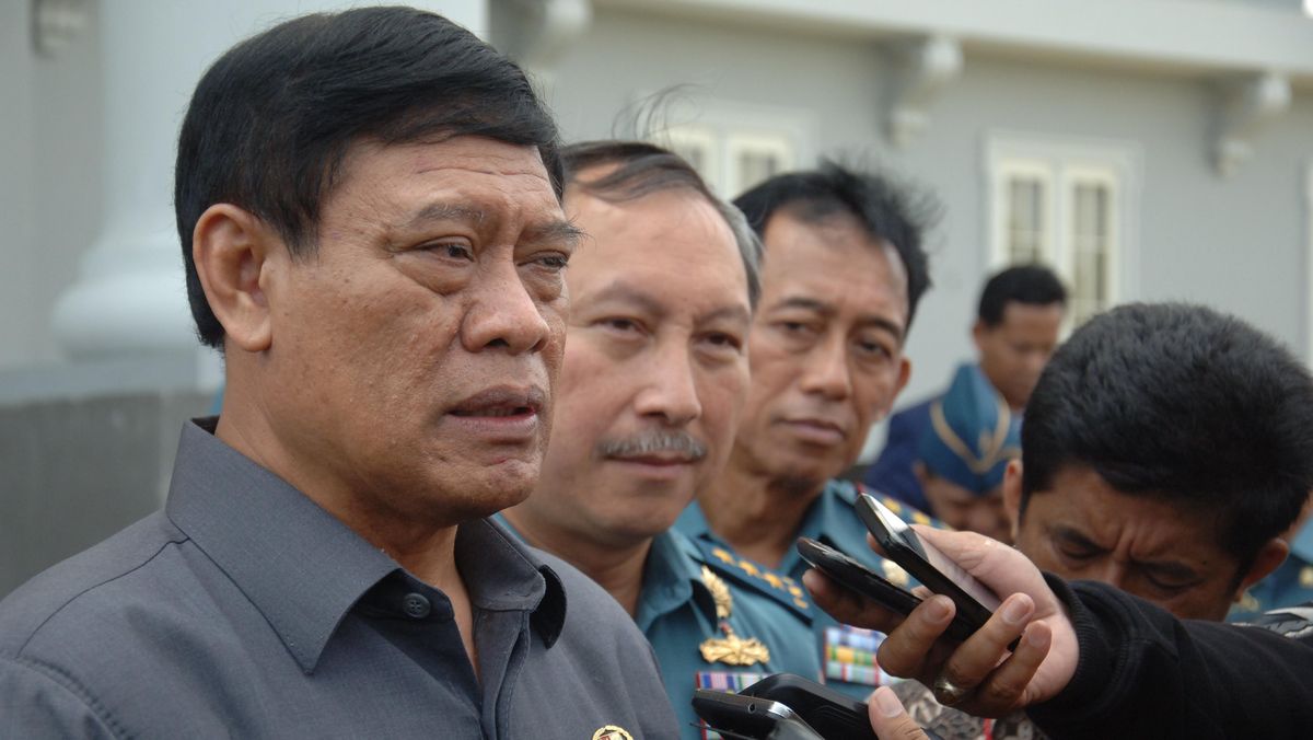 Tedjo dan Muchdi Pr Hadiri Rapimnas Partai Besutan Tommy - CNN Indonesia
