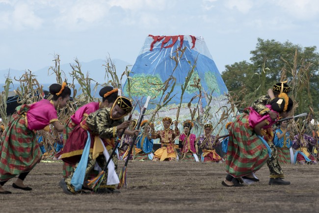 Tambora Berpesta Menyapa Dunia