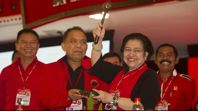Ketua Umum Megawati Soekarnoputri masih mencari momentum terbaik untuk mengumumkan tokoh yang akan mereka usung pada Pilkada DKI Jakarta tahun 2017.
