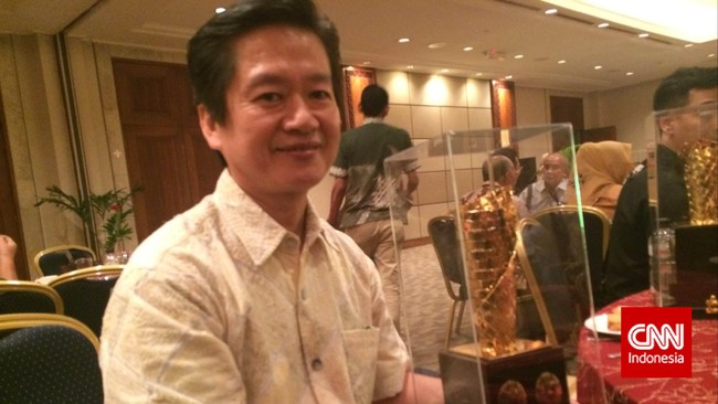 Kecintaan Stephen Michael Tan (52) pada kerang sejak kecil membuatnya terjun sebagai pengusaha pengrajin kerang asal Surabaya berlabel Fantasea.