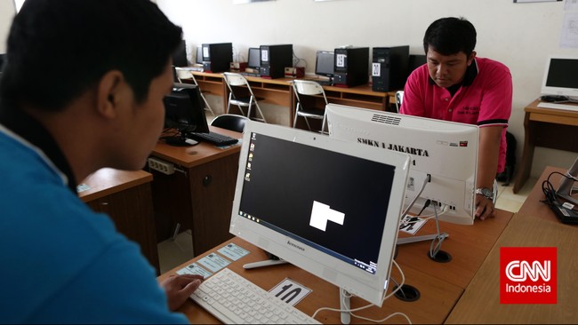 Konsultan teknologi Asaba menggandeng produk Microsoft dan First Media guna sediakan solusi peranti lunak dan Internet ke pelaku UKM hingga 100 karyawan.