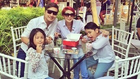 Fenita dan Arie Untung Ingin Menikah Ulang