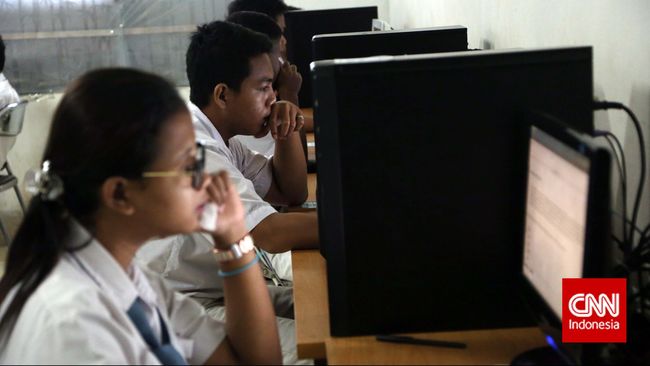 Kecepatan Internet Indonesia di Antara Peringkat 3 dan 94 Indonesia berada di peringkat ke-94 untuk rata-rata kecepatan Internet, tetapi berada di peringkat ketiga untuk rata-rata kecepatan puncak Internet.