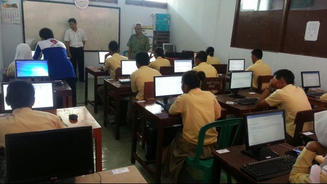 Pihak Ombudsman Republik Indonesia mengatakan laporan kecurangan yang diterima pihaknya baru beredarnya kunci jawaban soal di kalangan siswa.