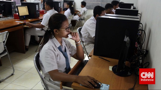 Pelaksanaan sekolah swasta gratis di Jakarta bakal segera terealisasi. Saat ini, empat sekolah swasta di Jakarta Barat disiapkan sebagai proyek percontohan.