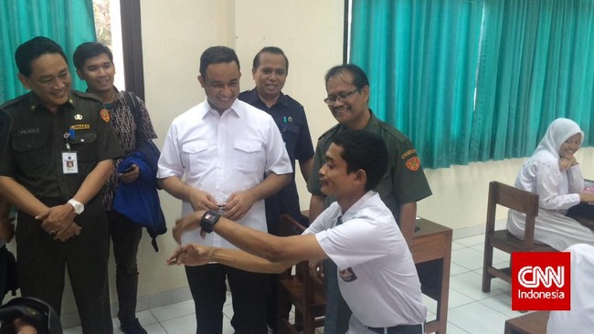 Kementerian Pendidikan dan Kebudayaan mengembangkan indeks integritas untuk menilai seberapa jujur sekolah menyelenggarakan UN.