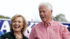 Bill Clinton Tak Lagi Pidato Berbayar Jika Hillary Terpilih