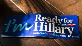 Wall Street Sambut Pencalonan Hillary