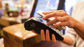 Android Pay Sudah Bisa Dipakai di Inggris