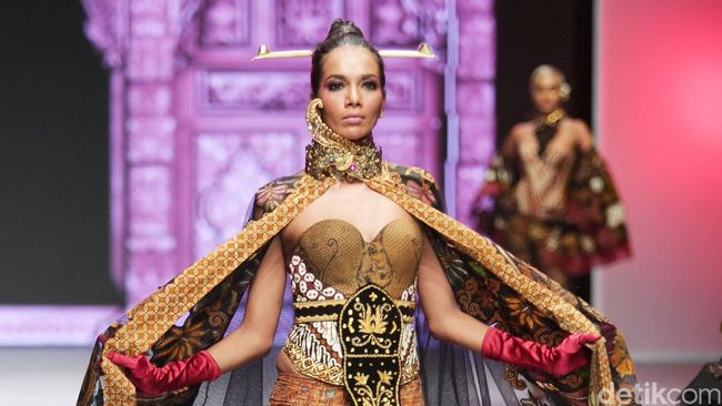 Indonesia punya kelebihan. Produknya handmade, tapi harganya bersaing. Itu jauh lebih disukai pasar global ketimbang produksi massal.