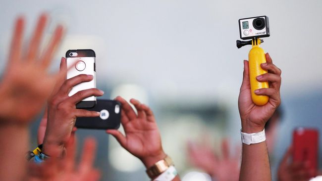 Perhelatan T in the Park di Skotlandia diwarnai peristiwa tragis di luar dugaan: dua penonton meninggal dunia dan satu mesin ATM dicuri.