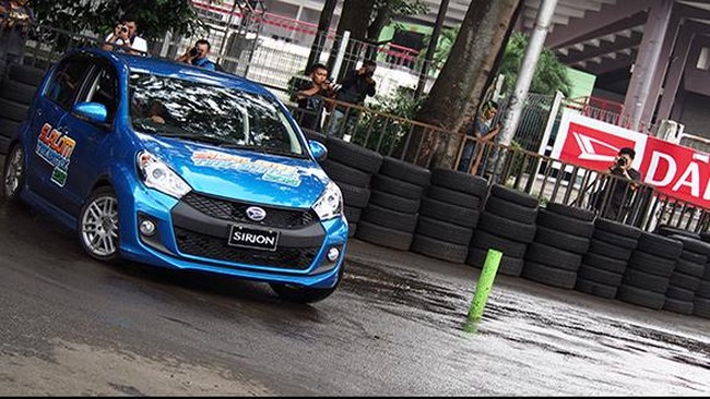 Dalam acara tersebut, hadir para wartawan otomotif nasional yang ulasannya sering menghiasi halaman media cetak maupun online.
