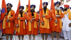 Melihat Kemeriahan Festival Keberuntungan Baisakhi