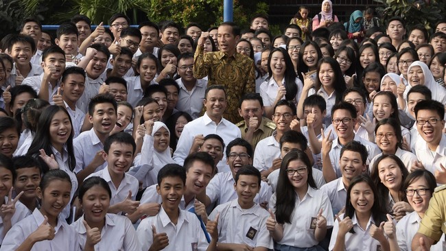 Beberapa nama perguruan tinggi yang baru mendapat status sebagai universitas negeri ternyata mendapatkan jumlah peminat lebih tinggi pada SBMPTN tahun ini.