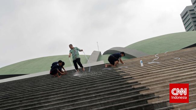 DPR Pertanyakan Komitmen Operator Terkait Modern Licensing Kalau memang ada penurunan biaya interkoneksi, operator harus komitmen memenuhi kewajiban yang sudah disepakati saat mendapat alokasi frekuensi.