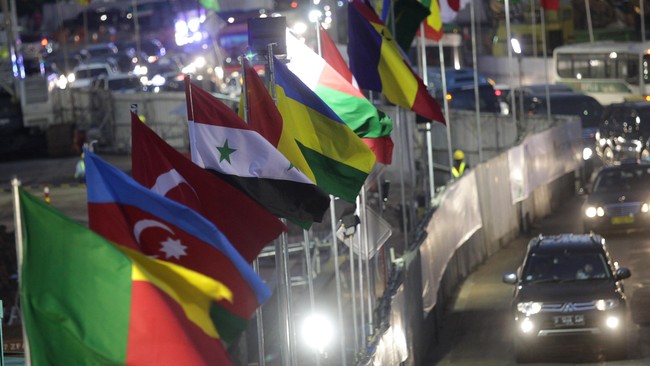 Koordinasi akan terus dilakukan Pemprov DKI agar sisa waktu tiga hari ke depan bisa dimanfaatkan untuk menyempurnakan persiapan KTT Asia-Afrika.